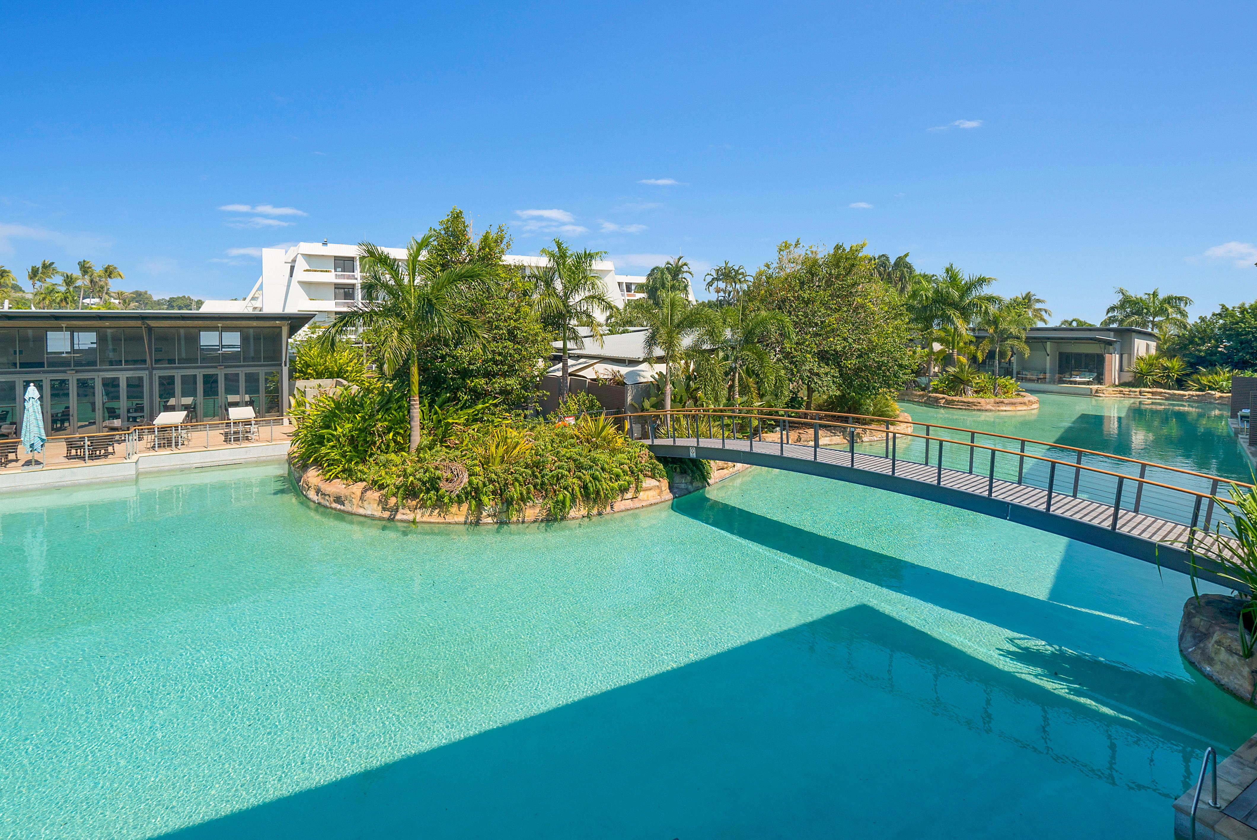 Mindil Beach Casino Resort Darwin Dış mekan fotoğraf The pool at Peppers Mantra on Saltwater Island
